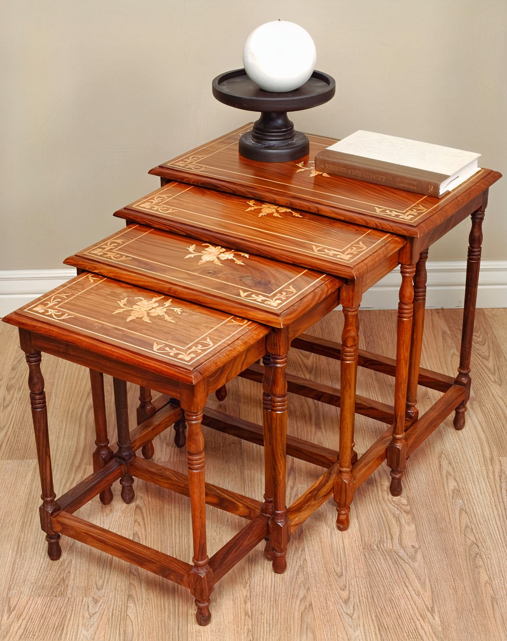 Nesting Table